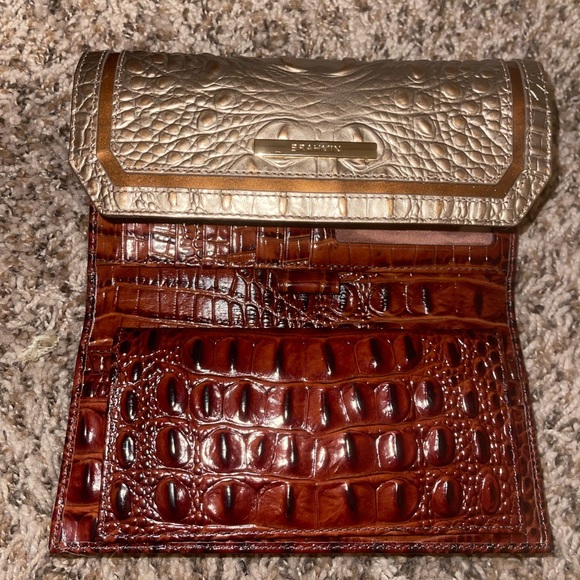 Brahmin purse and wallet matching set. New Condition - Picture 8 of 11
